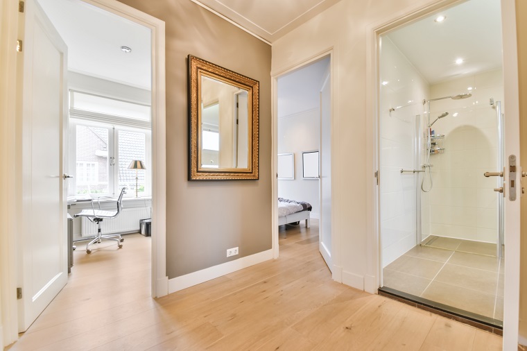 Como usar espelhos na decoração da sua casa nova?